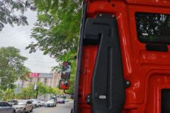 重汽HOWO TX7 4.6L柴油 245马力 4X2 中国重汽8档 7.8米排半厢式载货车