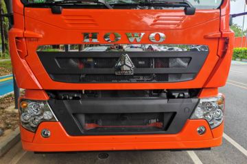 ����HOWO TX7 4.6L���� 245���� 4X2 �й�����8�� 7.8���Ű���ʽ�ػ���ͼƬ
