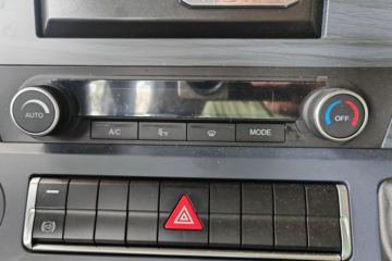 ����HOWO TX7 4.6L���� 245���� 4X2 �й�����8�� 7.8���Ű���ʽ�ػ���ͼƬ