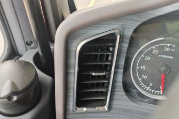 ����HOWO TX7 4.6L���� 245���� 4X2 �й�����8�� 7.8���Ű���ʽ�ػ���ͼƬ