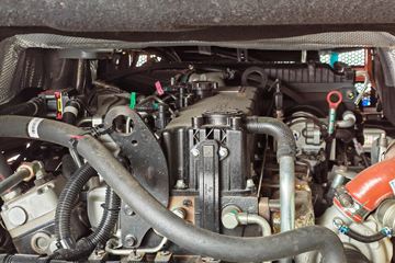 ����HOWO TX7 4.6L���� 245���� 4X2 �й�����8�� 7.8���Ű���ʽ�ػ���ͼƬ