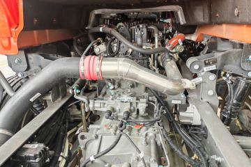 ����HOWO TX7 4.6L���� 245���� 4X2 �й�����8�� 7.8���Ű���ʽ�ػ���ͼƬ