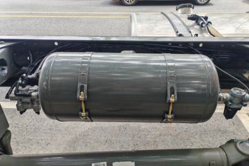 ����HOWO TX7 4.6L���� 245���� 4X2 �й�����8�� 7.8���Ű���ʽ�ػ���ͼƬ