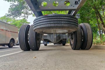 ����HOWO TX7 4.6L���� 245���� 4X2 �й�����8�� 7.8���Ű���ʽ�ػ���ͼƬ