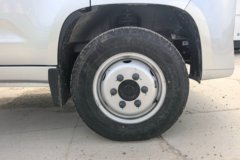 福田祥菱V5 2L汽油 139马力 东安5档 3.8米单排栏板微卡