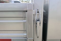 福田祥菱V5 2L汽油 139马力 东安5档 3.8米单排栏板微卡