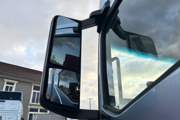 ŷ������3 7L���� 300���� 4X2 ��ʿ��8�� 9.6����ʽ�ػ���ͼƬ