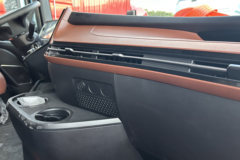 欧曼银河3 7L柴油 300马力 4X2 法士特8档 9.6米厢式载货车 欧曼银河3 7L柴油 300马力 4X2 法士特8档 9.6米厢式载货车