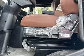 ŷ������3 7L���� 300���� 4X2 ��ʿ��8�� 9.6����ʽ�ػ���ͼƬ