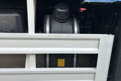 欧曼银河3 7L柴油 300马力 4X2 法士特8档 9.6米厢式载货车 欧曼银河3 7L柴油 300马力 4X2 法士特8档 9.6米厢式载货车