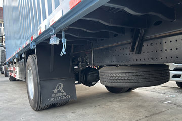 ŷ������3 7L���� 300���� 4X2 ��ʿ��8�� 9.6����ʽ�ػ���ͼƬ