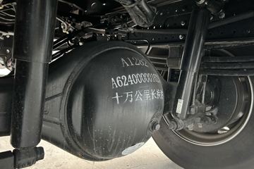 ŷ������3 7L���� 300���� 4X2 ��ʿ��8�� 9.6����ʽ�ػ���ͼƬ