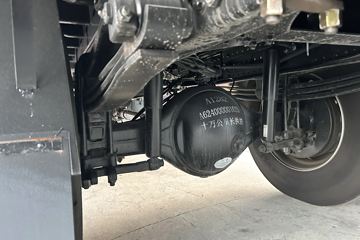 ŷ������3 7L���� 300���� 4X2 ��ʿ��8�� 9.6����ʽ�ػ���ͼƬ