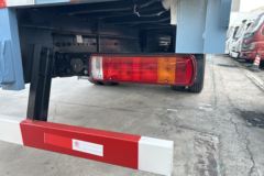 欧曼银河3 7L柴油 300马力 4X2 法士特8档 9.6米厢式载货车 欧曼银河3 7L柴油 300马力 4X2 法士特8档 9.6米厢式载货车