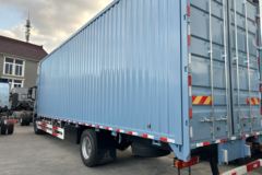 欧曼银河3 7L柴油 300马力 4X2 法士特8档 9.6米厢式载货车 欧曼银河3 7L柴油 300马力 4X2 法士特8档 9.6米厢式载货车