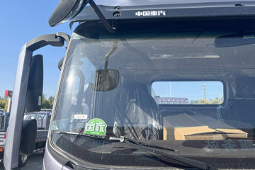 ����HOWOͳ˧ 170���� ��ʿ��8�� 4.15�׵��Ų�դʽ�ῨͼƬ