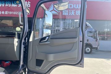 ����HOWOͳ˧ 170���� ��ʿ��8�� 4.15�׵��Ų�դʽ�ῨͼƬ