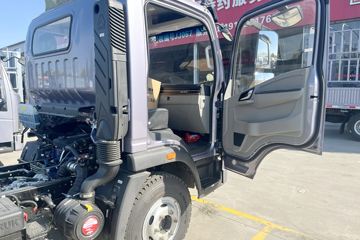 ����HOWOͳ˧ 170���� ��ʿ��8�� 4.15�׵��Ų�դʽ�ῨͼƬ