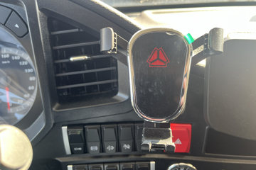 ����HOWOͳ˧ 170���� ��ʿ��8�� 4.15�׵��Ų�դʽ�ῨͼƬ