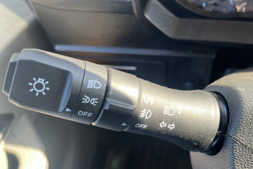 ����HOWOͳ˧ 170���� ��ʿ��8�� 4.15�׵��Ų�դʽ�ῨͼƬ