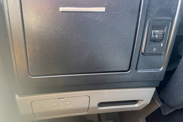 ����HOWOͳ˧ 170���� ��ʿ��8�� 4.15�׵��Ų�դʽ�ῨͼƬ