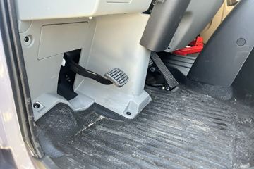 ����HOWOͳ˧ 170���� ��ʿ��8�� 4.15�׵��Ų�դʽ�ῨͼƬ