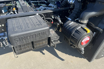 ����HOWOͳ˧ 170���� ��ʿ��8�� 4.15�׵��Ų�դʽ�ῨͼƬ