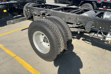 ����HOWOͳ˧ 170���� ��ʿ��8�� 4.15�׵��Ų�դʽ�ῨͼƬ