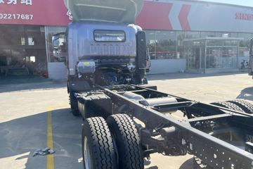 ����HOWOͳ˧ 170���� ��ʿ��8�� 4.15�׵��Ų�դʽ�ῨͼƬ