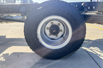 ����HOWOͳ˧ 170���� ��ʿ��8�� 4.15�׵��Ų�դʽ�ῨͼƬ