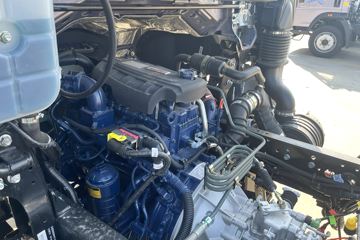 ����HOWOͳ˧ 170���� ��ʿ��8�� 4.15�׵��Ų�դʽ�ῨͼƬ