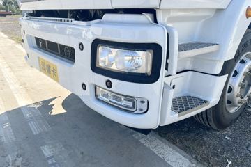 �����ǵ¿�SITRAK G5 ȫ��֮�� 6.9L���� 290���� 4X2 �й�����10�� AMT�Զ��� 9.6����ʽ�ػ���ͼƬ