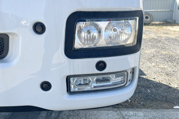 �����ǵ¿�SITRAK G5 ȫ��֮�� 6.9L���� 290���� 4X2 �й�����10�� AMT�Զ��� 9.6����ʽ�ػ���ͼƬ