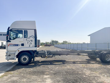 �����ǵ¿�SITRAK G5 ȫ��֮�� 6.9L���� 290���� 4X2 �й�����10�� AMT�Զ��� 9.6����ʽ�ػ���ͼƬ