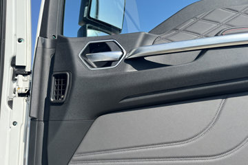 �����ǵ¿�SITRAK G5 ȫ��֮�� 6.9L���� 290���� 4X2 �й�����10�� AMT�Զ��� 9.6����ʽ�ػ���ͼƬ