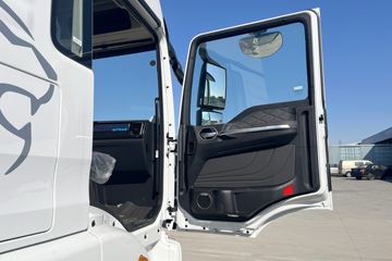 �����ǵ¿�SITRAK G5 ȫ��֮�� 6.9L���� 290���� 4X2 �й�����10�� AMT�Զ��� 9.6����ʽ�ػ���ͼƬ