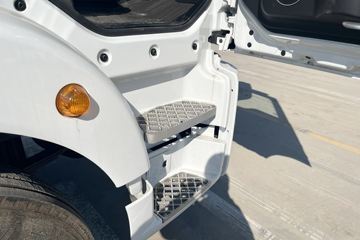 �����ǵ¿�SITRAK G5 ȫ��֮�� 6.9L���� 290���� 4X2 �й�����10�� AMT�Զ��� 9.6����ʽ�ػ���ͼƬ