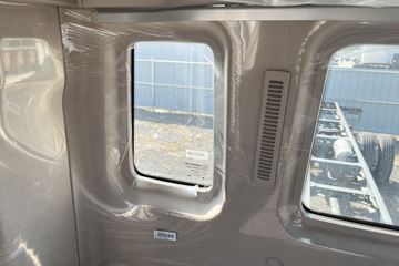 �����ǵ¿�SITRAK G5 ȫ��֮�� 6.9L���� 290���� 4X2 �й�����10�� AMT�Զ��� 9.6����ʽ�ػ���ͼƬ