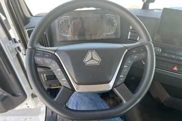 �����ǵ¿�SITRAK G5 ȫ��֮�� 6.9L���� 290���� 4X2 �й�����10�� AMT�Զ��� 9.6����ʽ�ػ���ͼƬ