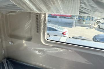 �����ǵ¿�SITRAK G7S 14.6L LNG 560���� 6X4 �й�����16�� AMT�Զ��� ǣ����ͼƬ