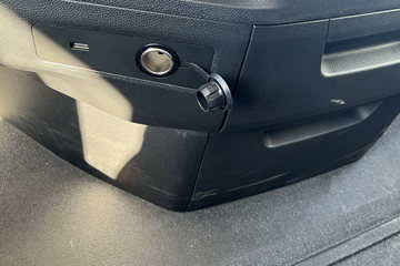 �����ǵ¿�SITRAK G7S 14.6L LNG 560���� 6X4 �й�����16�� AMT�Զ��� ǣ����ͼƬ