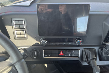 �����ǵ¿�SITRAK G7S 14.6L LNG 560���� 6X4 �й�����16�� AMT�Զ��� ǣ����ͼƬ