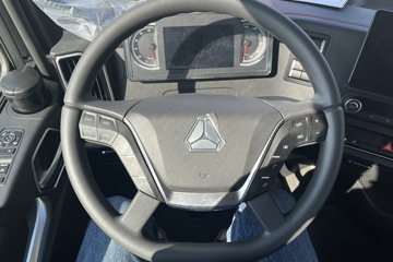 �����ǵ¿�SITRAK G7S 14.6L LNG 560���� 6X4 �й�����16�� AMT�Զ��� ǣ����ͼƬ