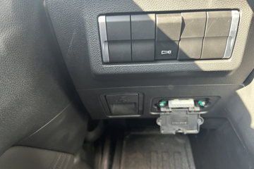 �����ǵ¿�SITRAK G7S 14.6L LNG 560���� 6X4 �й�����16�� AMT�Զ��� ǣ����ͼƬ