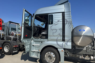 �����ǵ¿�SITRAK G7S 14.6L LNG 560���� 6X4 �й�����16�� AMT�Զ��� ǣ����ͼƬ