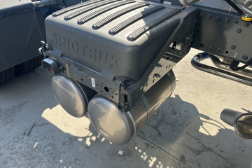 �����ǵ¿�SITRAK G7S 14.6L LNG 560���� 6X4 �й�����16�� AMT�Զ��� ǣ����ͼƬ