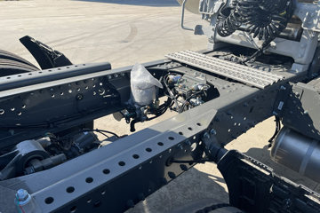 �����ǵ¿�SITRAK G7S 14.6L LNG 560���� 6X4 �й�����16�� AMT�Զ��� ǣ����ͼƬ