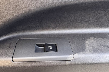 ����HOWO�Ῠ����M 2.3L���� 140���� ������5�� 4.15�׵�����ʽ�ῨͼƬ