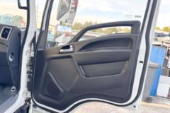 重汽HOWO悍将M 2.3L柴油 140马力 万里扬5档 4.15米单排厢式轻卡