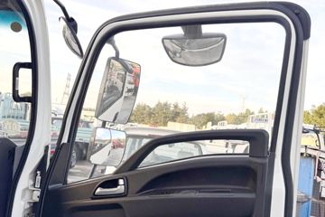 ����HOWO�Ῠ����M 2.3L���� 140���� ������5�� 4.15�׵�����ʽ�ῨͼƬ